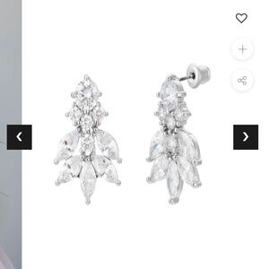 Carla Crystal studs earrings